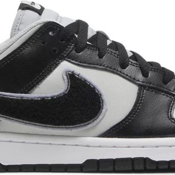 MEN’S NIKE DUNK LOW 'CHENILLE SWOOSH - BLACK GREY FOG' SIZE 11.5 - Picture 4 of 5